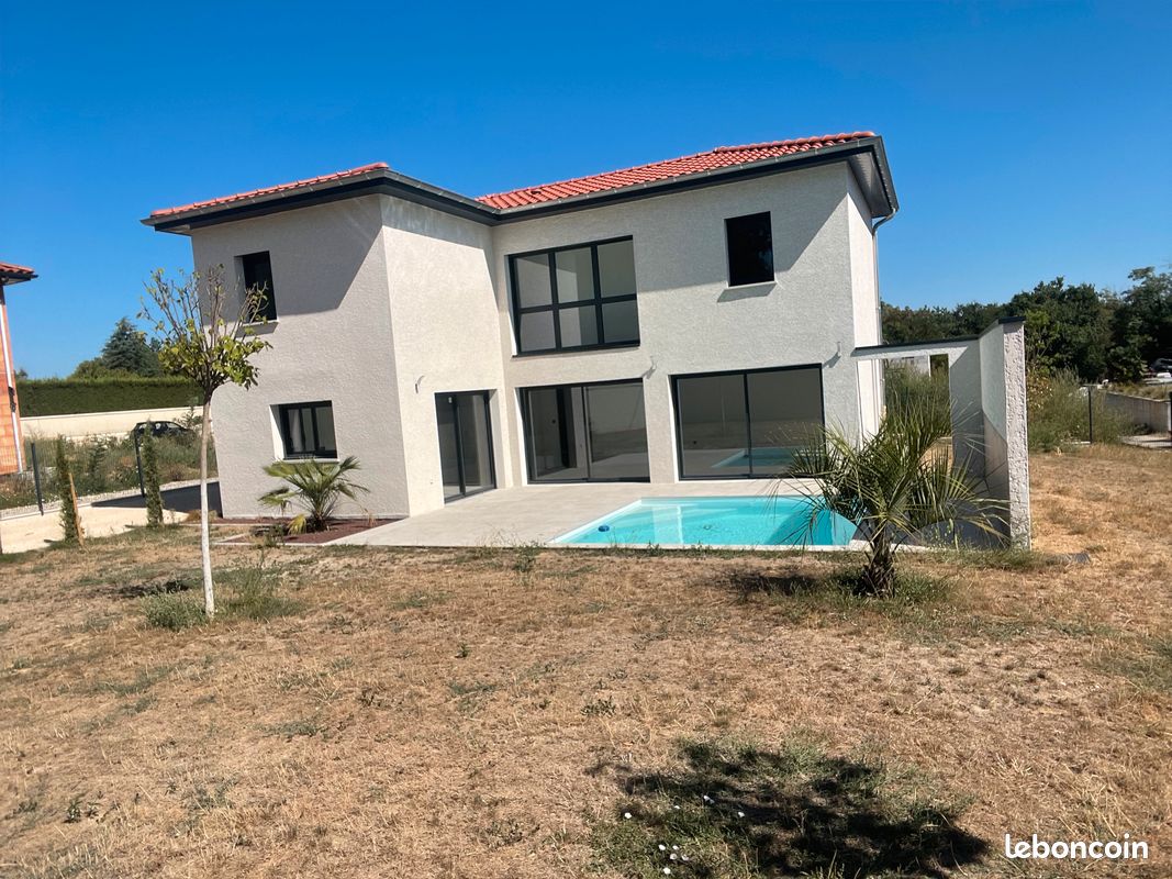 Maison 4 pièces 136 m² · à Saint-Didier-de-Formans · 136 m² · 560 000 €