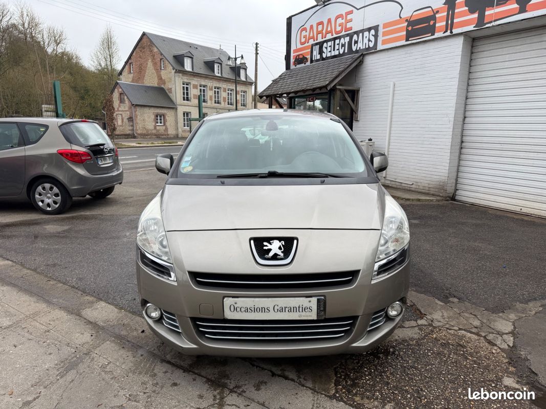 Peugeot 5008 1.6 HDI 110CH Premium Première Main (image 3)