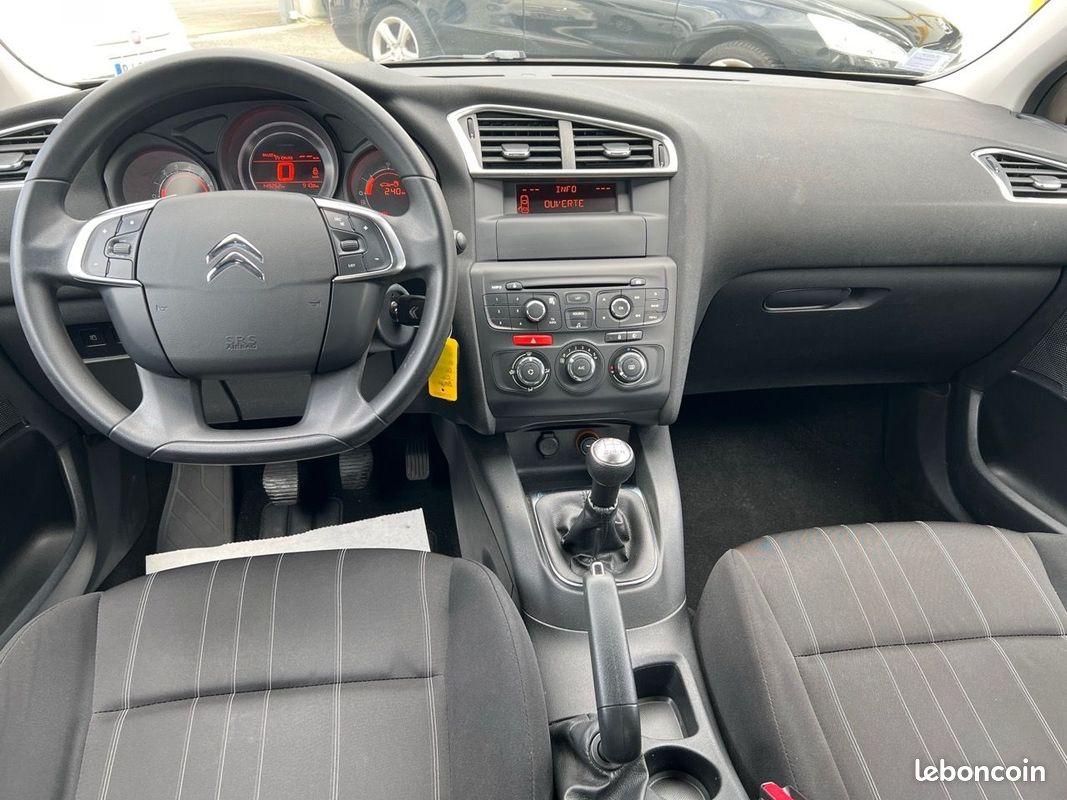 Citroen C4 1.6 HDI 90 FAP ATTRACTION (image 9)