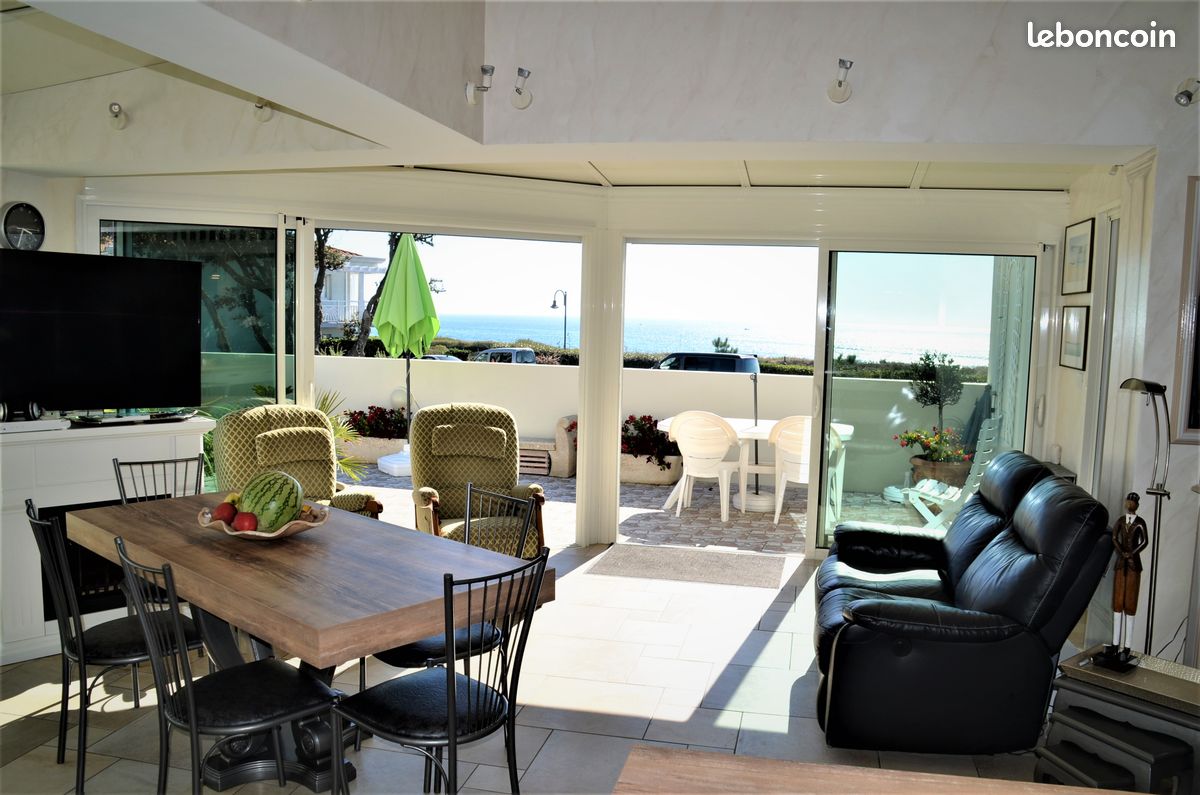 Maison front de mer exceptionnelle quatre pièces (image 3)