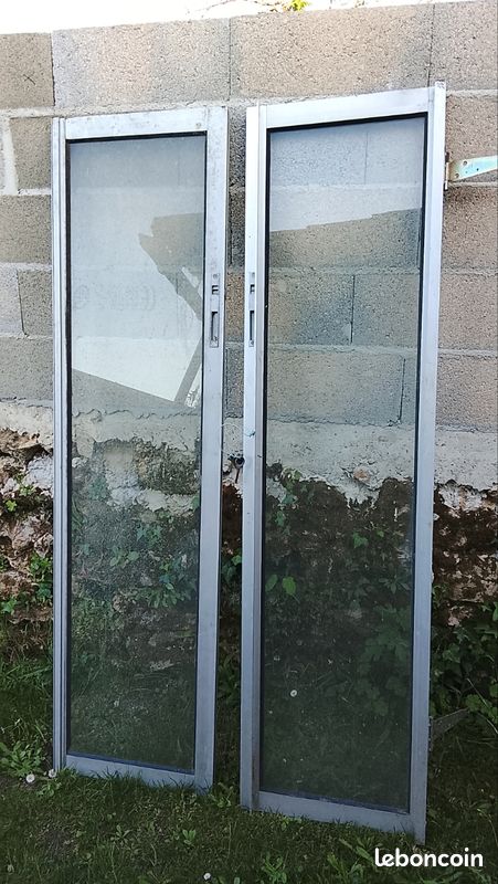 Porte en verre avec charnière (image 1)