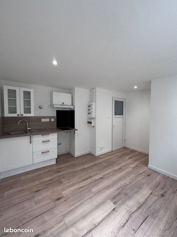 Appartement 1 pièce 22 m² · à Villers-le-Lac · 22 m² · 550 €