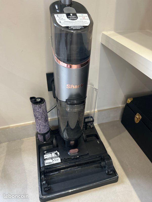 Aspirateur laveur sans fil shark (image 1)