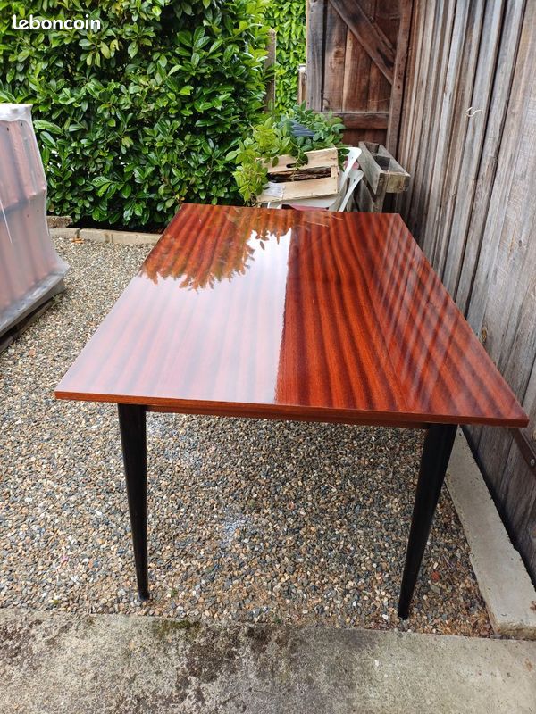 Table (image 1)