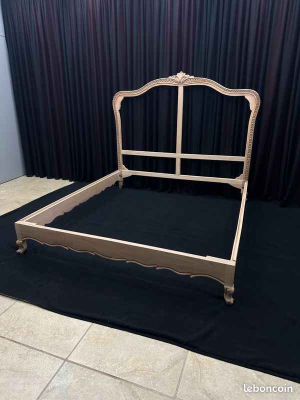 Fabricant Carcasses Fauteuils, Chaises Médaillon, Canapés et Lits Baroque en Hêtre Massif (image 5)