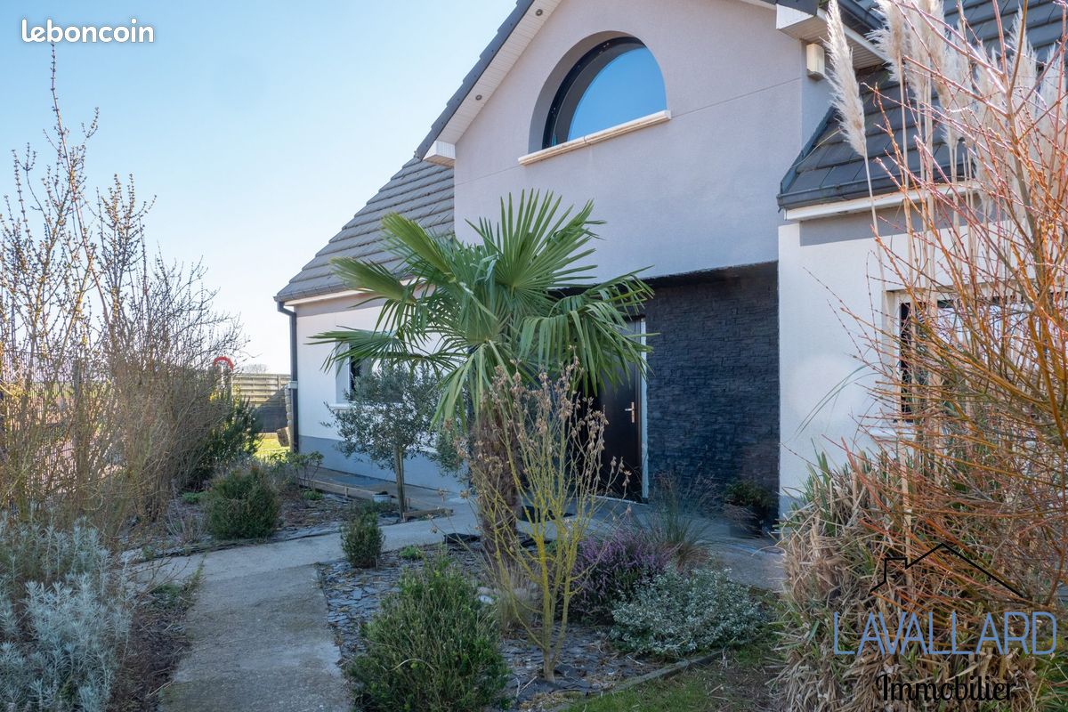 Maison 7 pièces 150 m² · à Cachy · 150 m² · 400 000 €