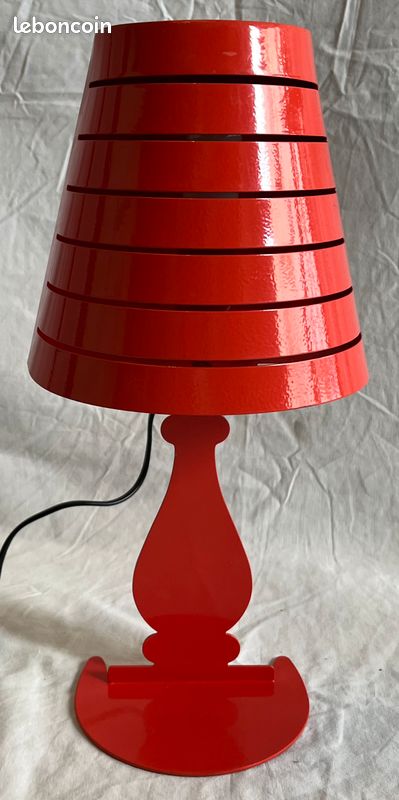 Très originale « demi » lampe design en métal (image 2)