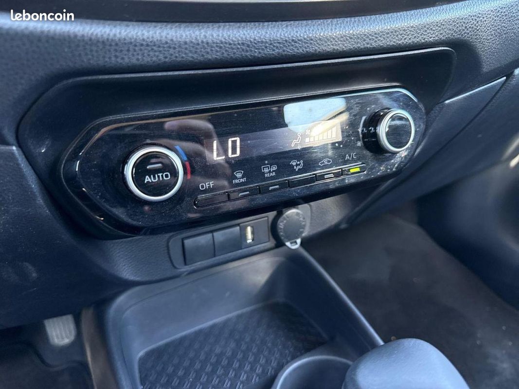 Toyota Aygo X 1.0 VVT-i 72ch Dynamic S-CVT MY23 (image 25)