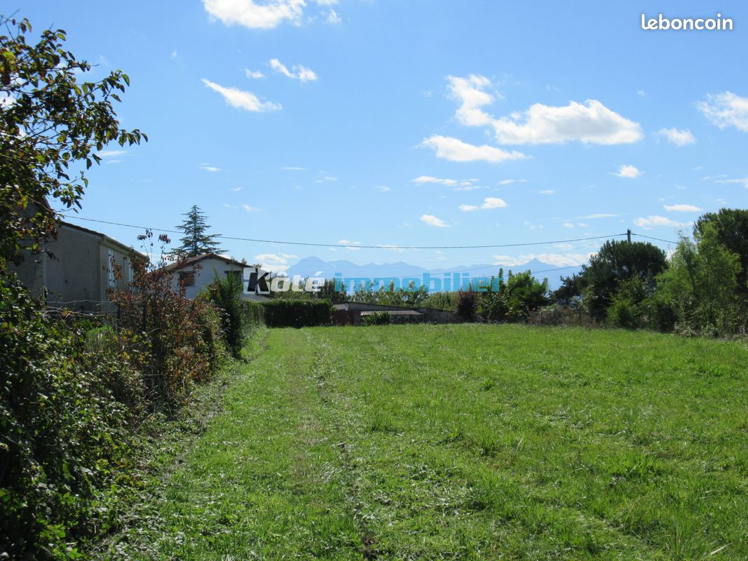 Terrain 1848 m² · à Aubarède · 1 848 m² · 30 990 €