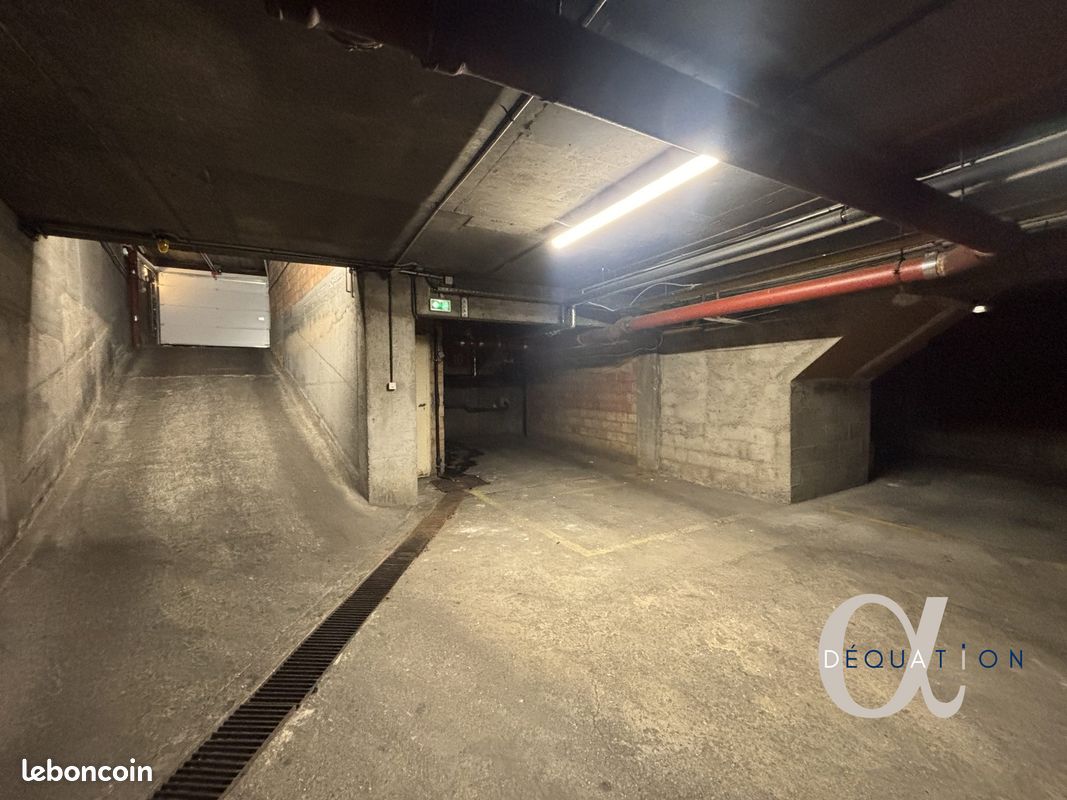 Parking 14 m² · à Strasbourg · 14 m² · 180 €