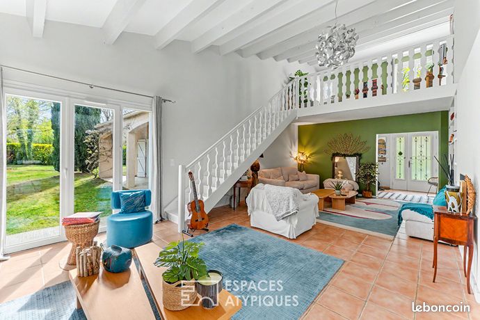 Maison 8 pièces 197 m²