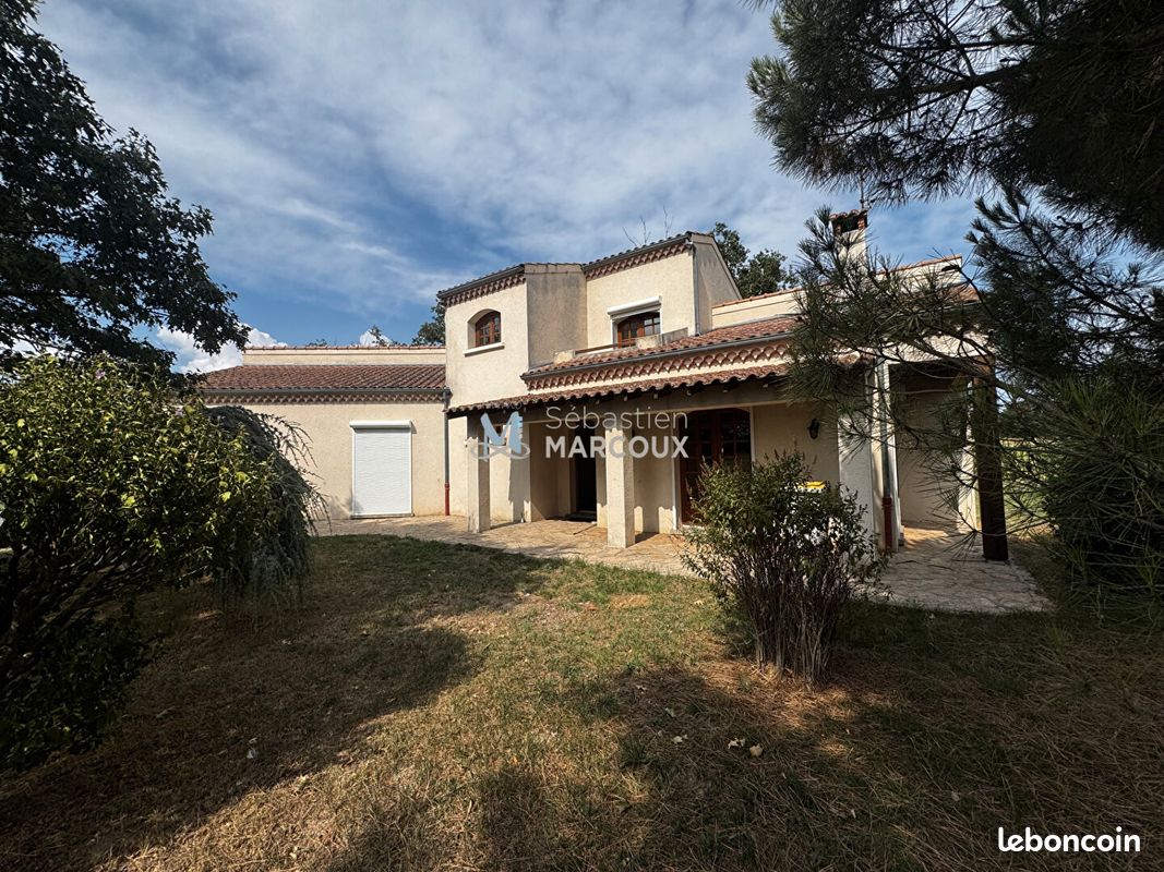 Maison 5 pièces 114 m² · à Mornand-en-Forez · 114 m² · 950 €/mois