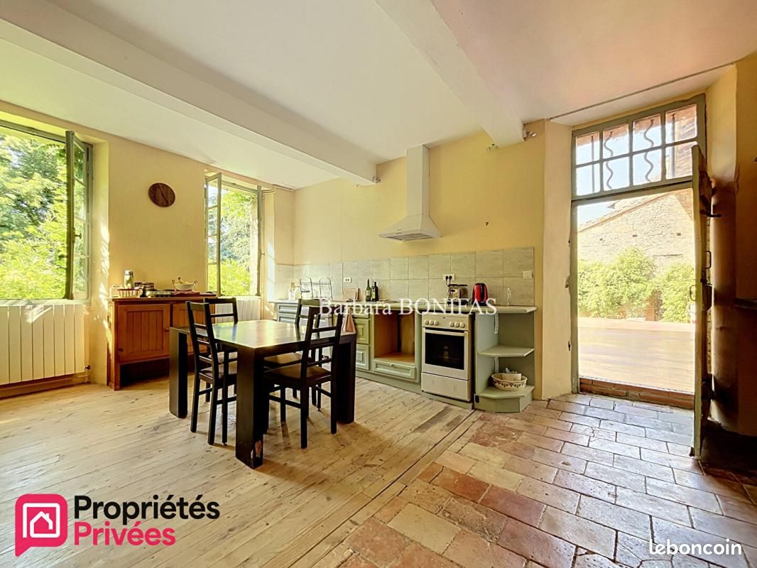 Maison 10 pièces 290 m² · à Salvagnac · 290 m² · 329 500 €