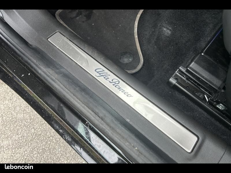 Alfa romeo Junior 1.2 Ibrida 136ch DCT6 (image 25)