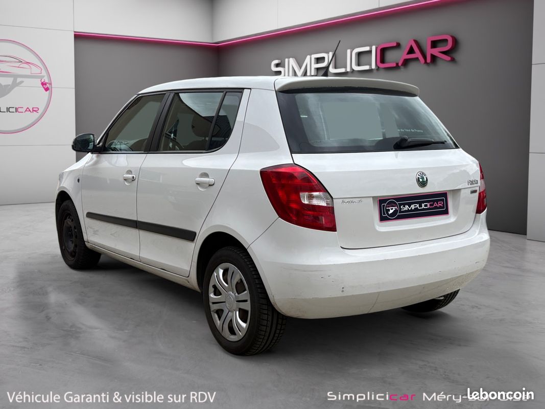 SKODA FABIA II 1.4 TDI 90 AMBITION 90Ch Garantie 12 mois (image 6)