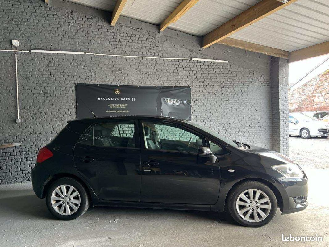 Toyota auris d4d diesel faible kilometrage (image 2)