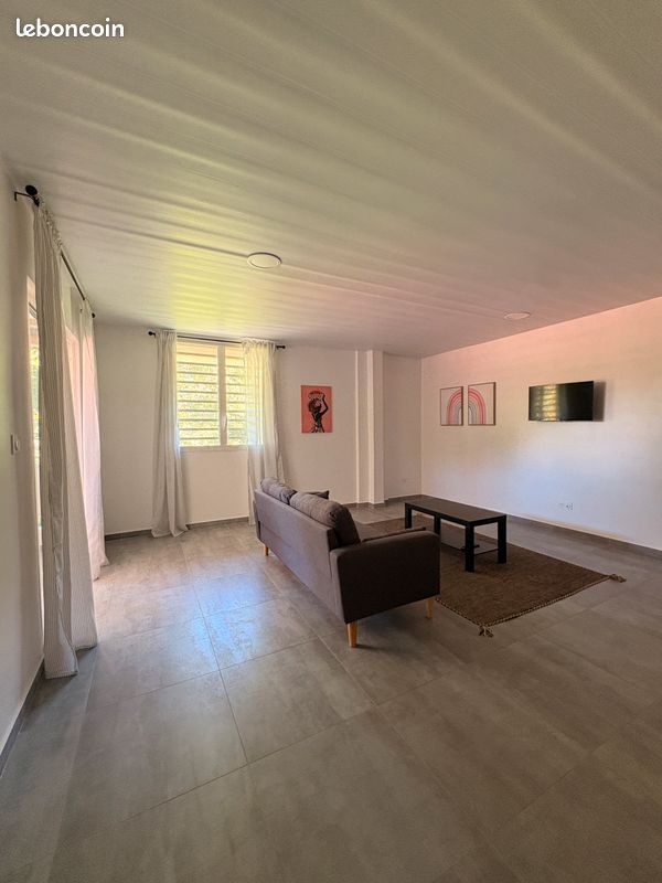 Appartement 2 pièces 45 m² · à Remire-Montjoly · 45 m² · 1 180 €/mois