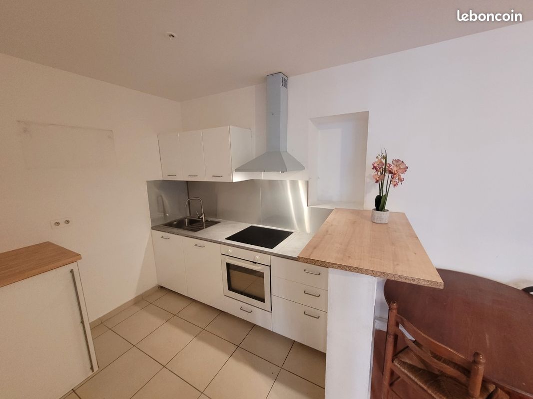 Appartement 2 pièces 47 m² · à Saint-Étienne · 47 m² · 500 €