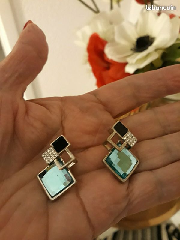 Boucles d'oreilles chics losanges cristal swarovski (image 3)