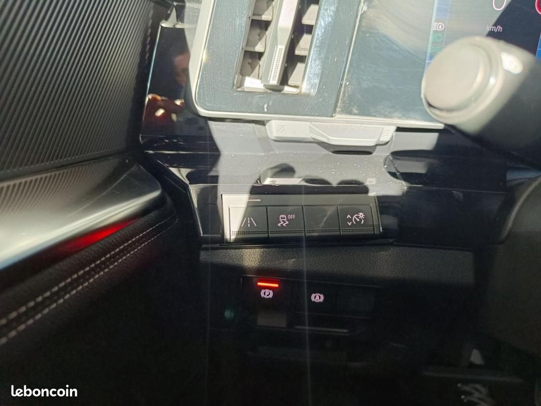Renault Austral E-Tech hybrid 200 Techno (image 24)