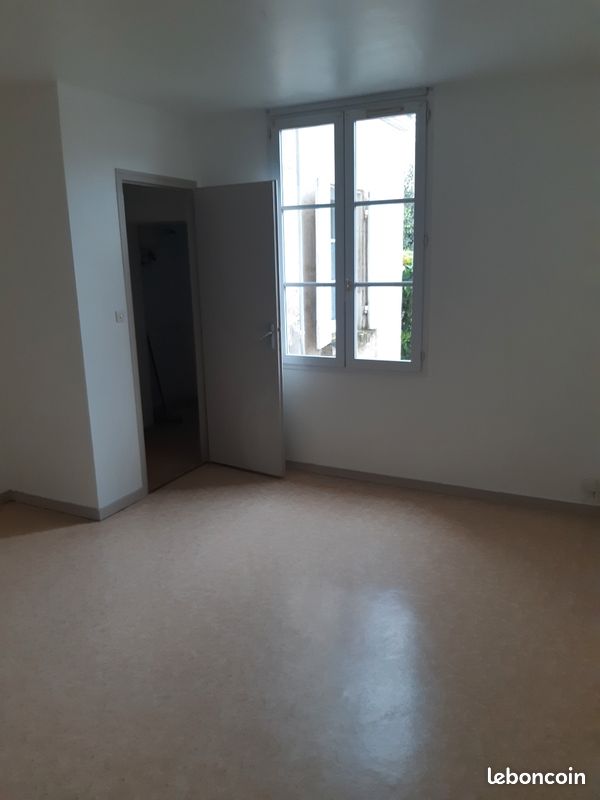 Appartement 1 pièce 25 m² · à Niort · 25 m² · 450 €/mois