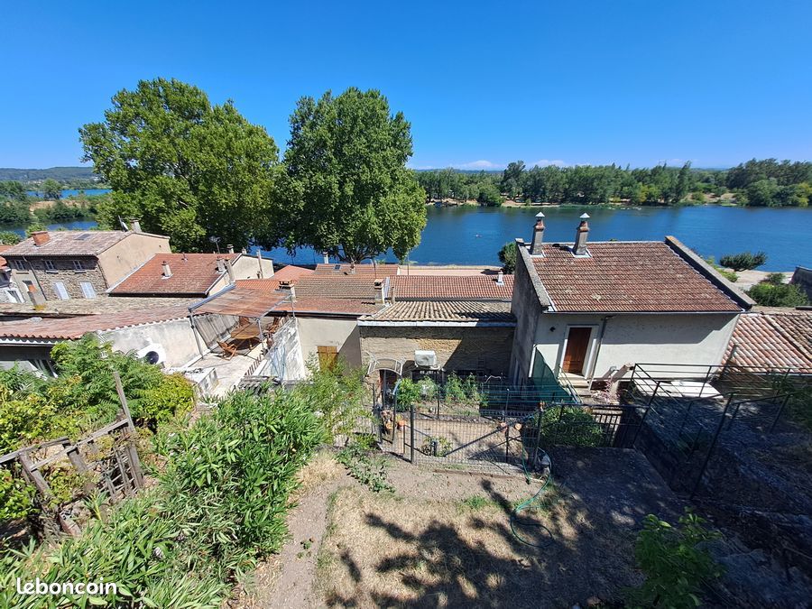 Maison 4 pièces 85 m² · à Saint-Pierre-de-Bœuf · 85 m² · 223 000 €