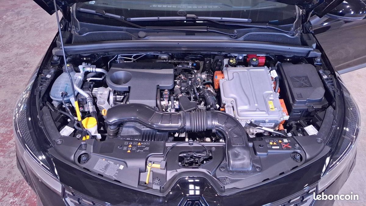 Renault clio v esprit alpine full hybrid e tech (image 19)