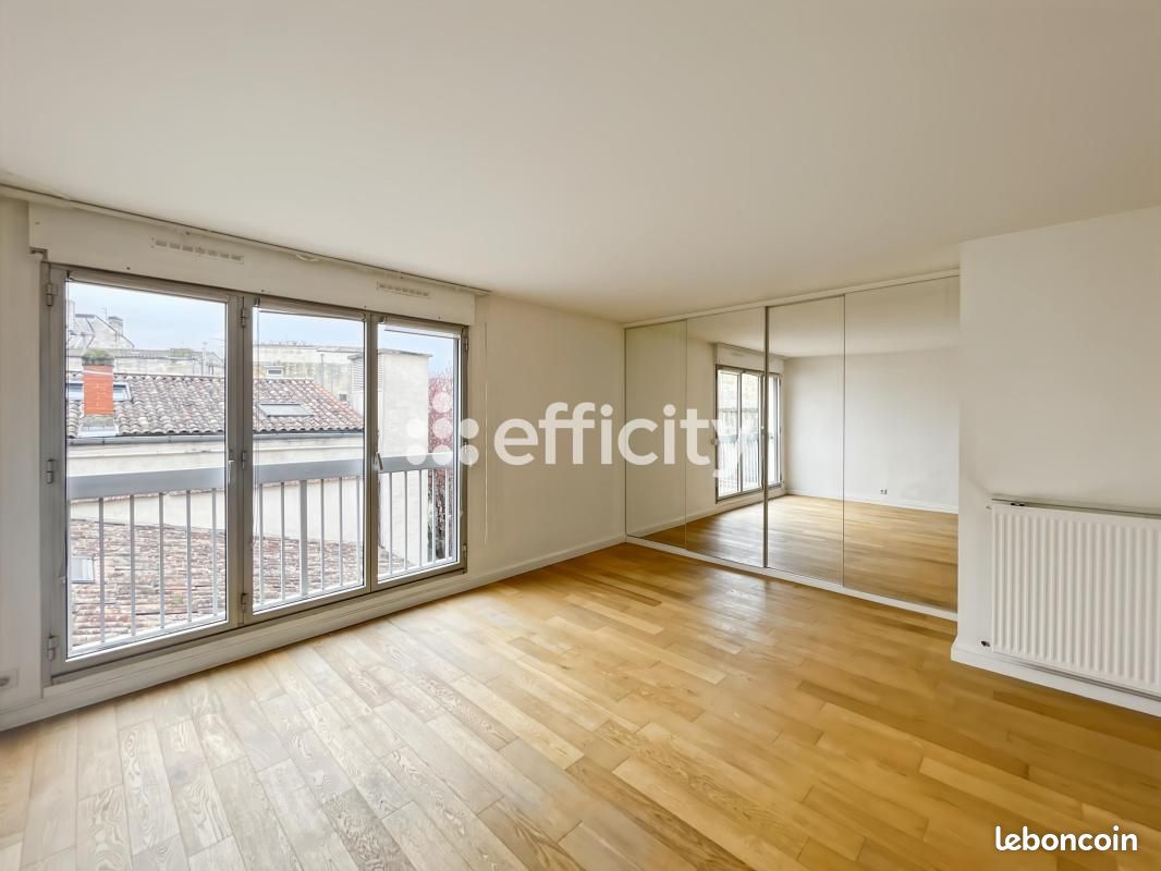 Appartement 2 pièces 54 m² · à Bordeaux · 54 m² · 270 000 €