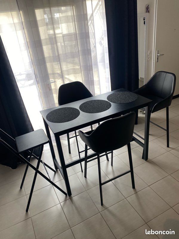 Table à manger et chaises (image 3)