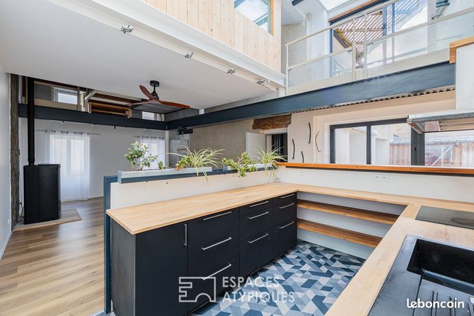 Propriété 6 pièces 194 m²