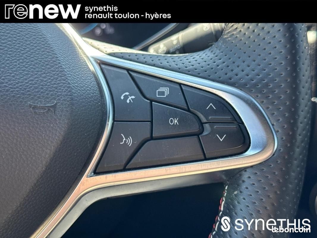 Renault Captur E-Tech 145 - 21 R.S. Line (image 28)