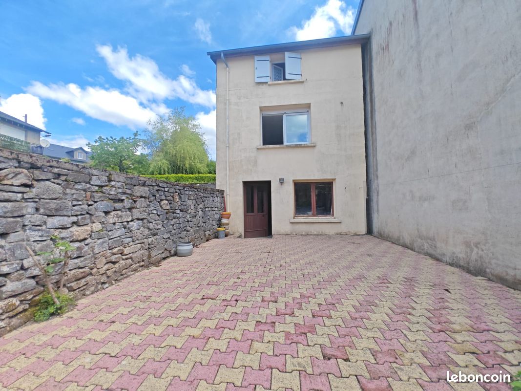 Maison 4 pièces 135 m² · à Lacaune · 135 m² · 106 500 €
