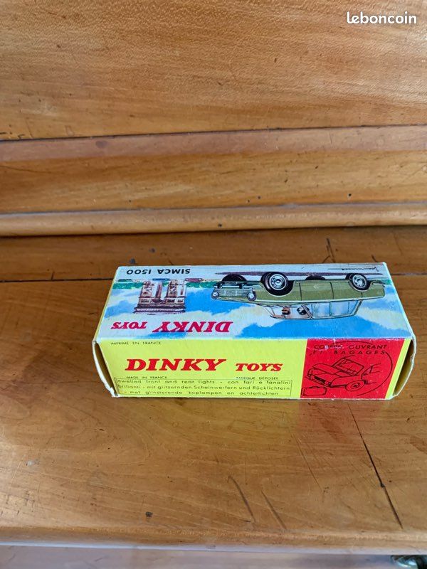 DINKY TOYS SIMCA 1500 N°523 NEUF + BOITE D'ORIGINE MADE IN FRANCE