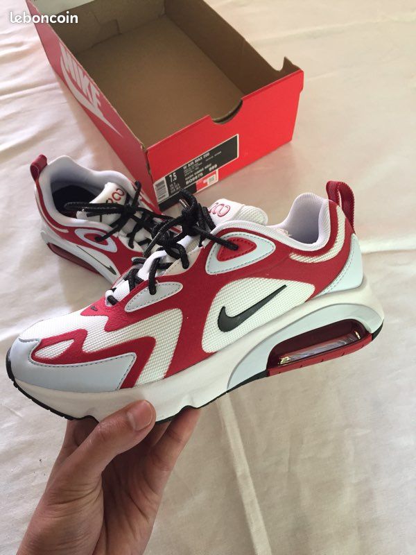 Nike (image 1)