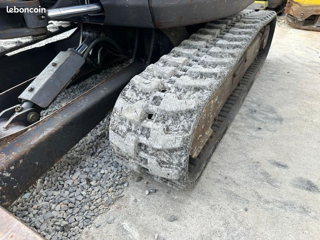 Bobcat E26 à 18 500  HT (image 13)