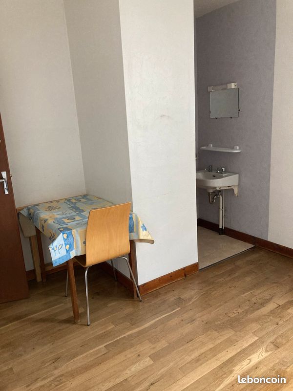 Chambre indépendante proche Leclerc, CHU, Facs, C. Guerin - Poitiers 86000 (image principale 1)