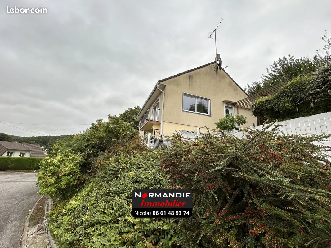 Maison 6 pièces 104 m² · à Lillebonne · 104 m² · 215 000 €