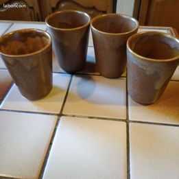 4 tasses en grès faïencerie de Digoin - neuf (image 3)