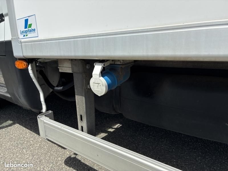 Iveco Daily 35S Fg DAILY 3.0 150CH 35S Multijet FRIGO (image 16)