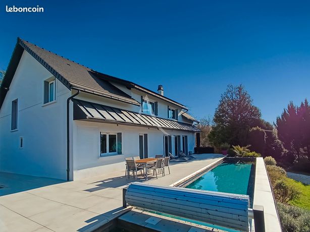 Propriété 6 pièces 240 m²