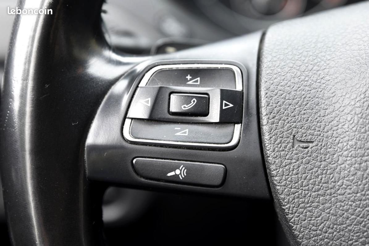 VOLKSWAGEN JETTA 2.0 TDI - 140ch - BVA DSG 6 - Finition Confortline - Garantie 12 mois (image 14)