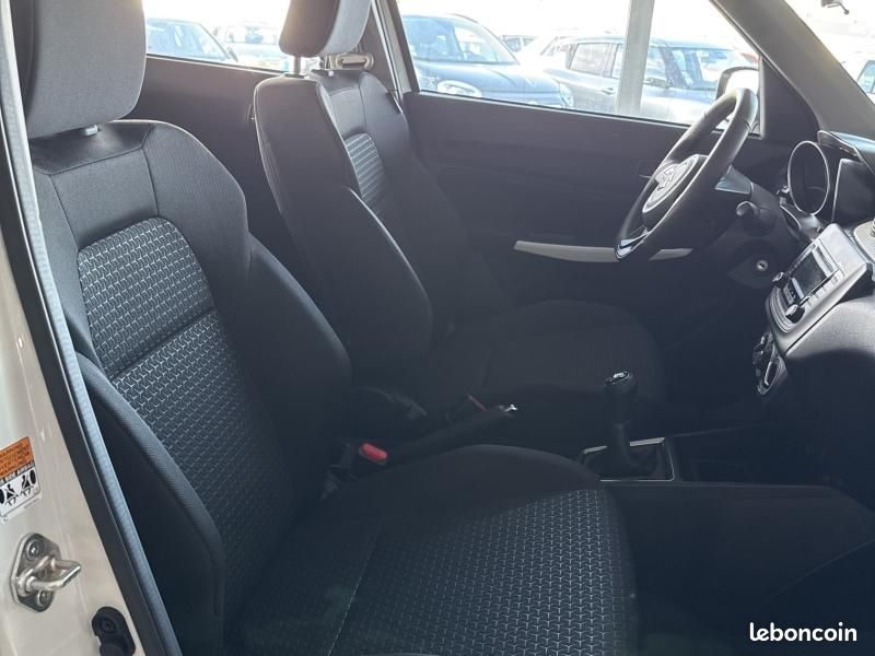 Suzuki Swift 1.2 Dualjet Hybrid 83ch Avantage (image 18)