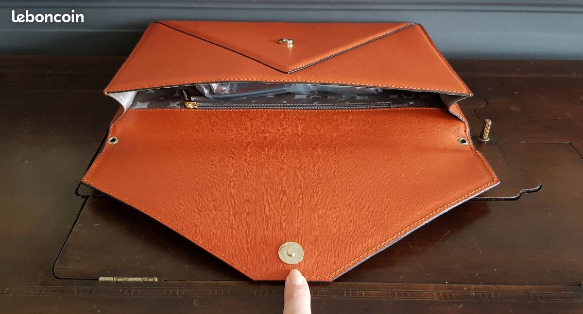 Kesslord grand sac pochette en cuir saffiano orange Neuf (image 4)