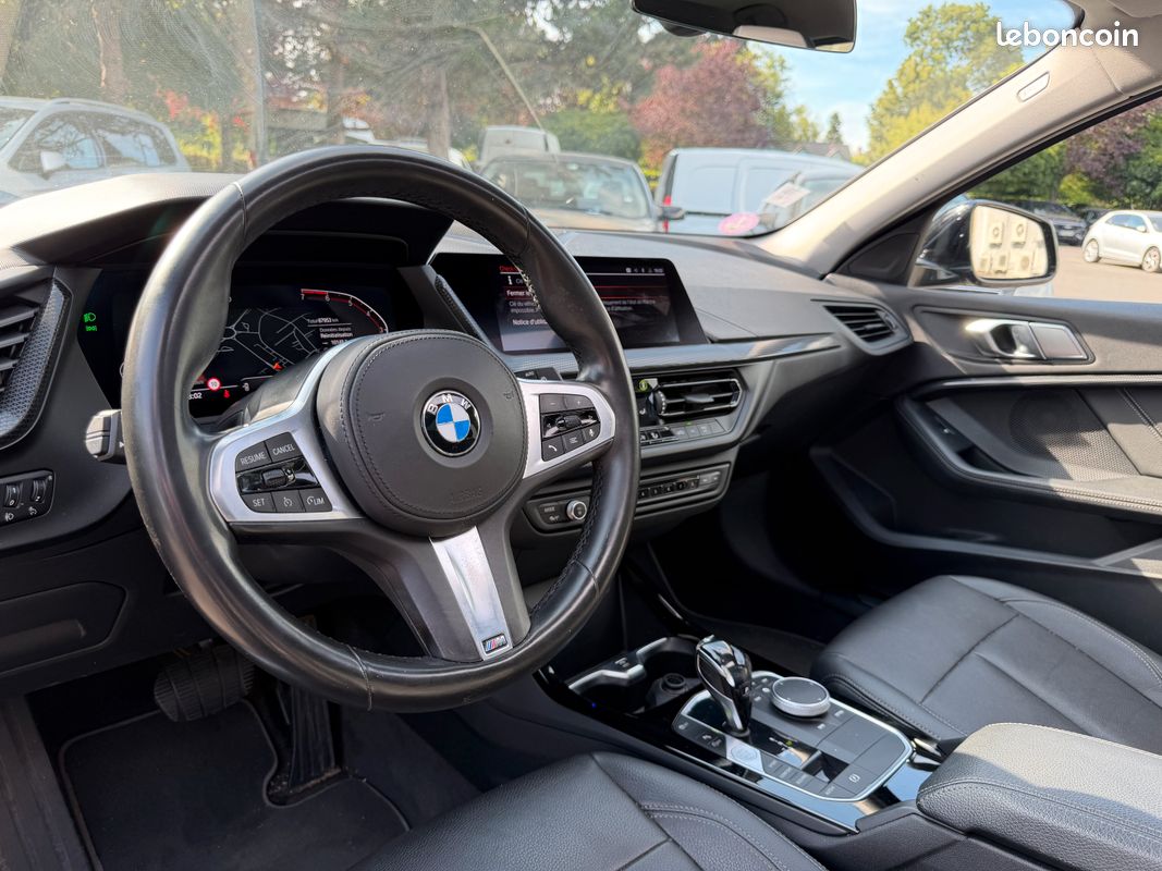 BMW Série 1 118i 1.5 i 12V DCT7 140 cv Lounge (image 7)