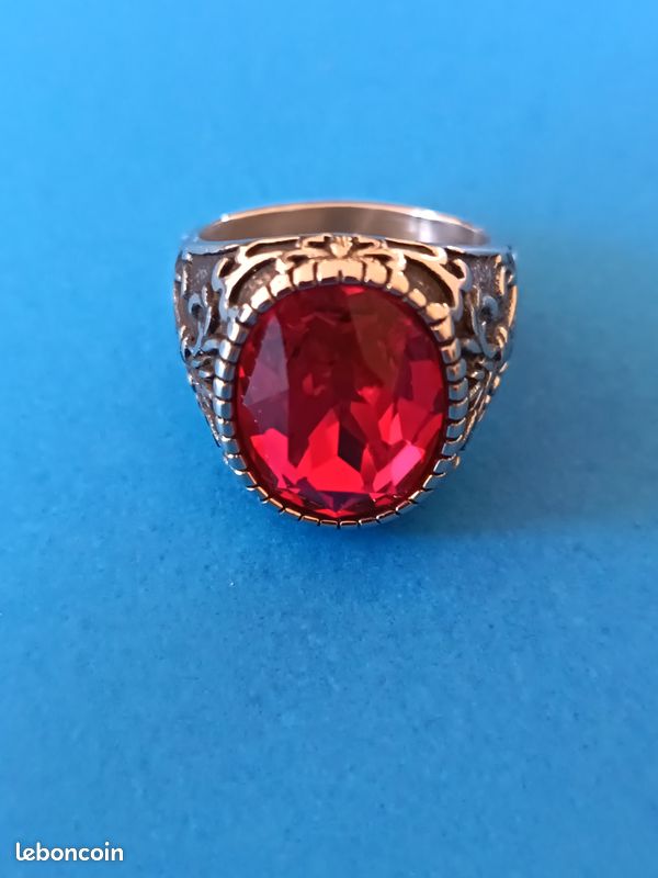 Bague Vintage URSS En Argent 875 Plaqué Or Avec Rubis - Occasion - Bijou Ancien
