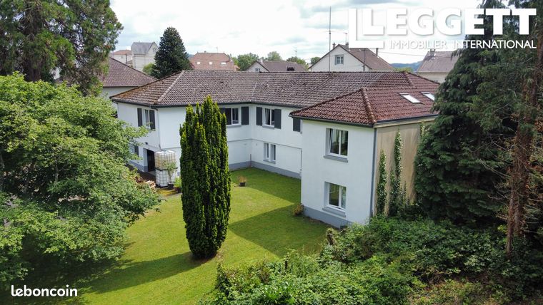 Maison 12 pièces 317 m²