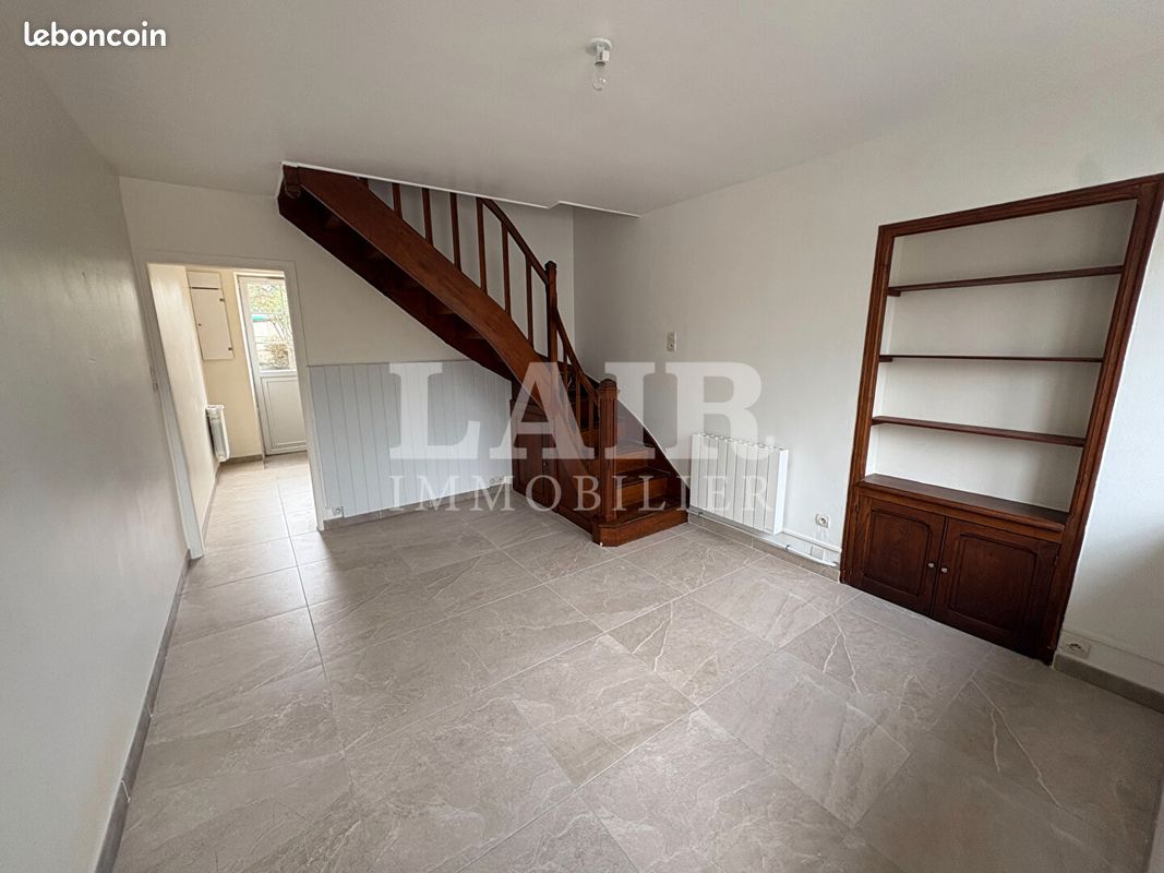 Maison 2 pièces 46 m² · à Bazoches-sur-Hoëne · 46 m² · 490 €/mois
