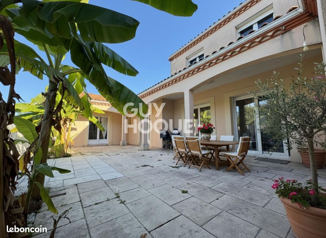 Maison 7 pièces 160 m² · à Villenave-d'Ornon · 160 m² · 555 000 €