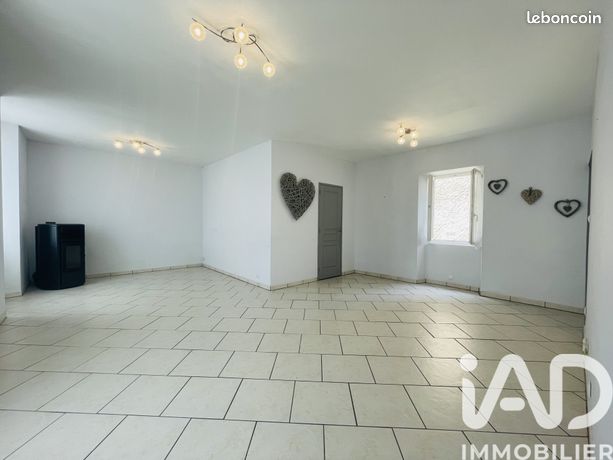 Maison 9 pièces 215 m²