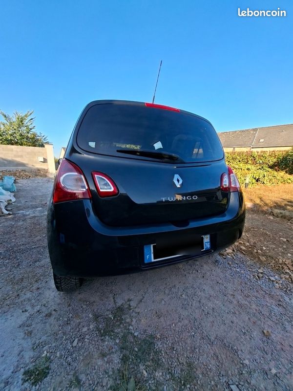 Renault Twingo II Phase 2 - 1.2 LEV 16V 75ch - Finition PURPLE - 2013 - 112000km - Entretien & CT OK (image 2)